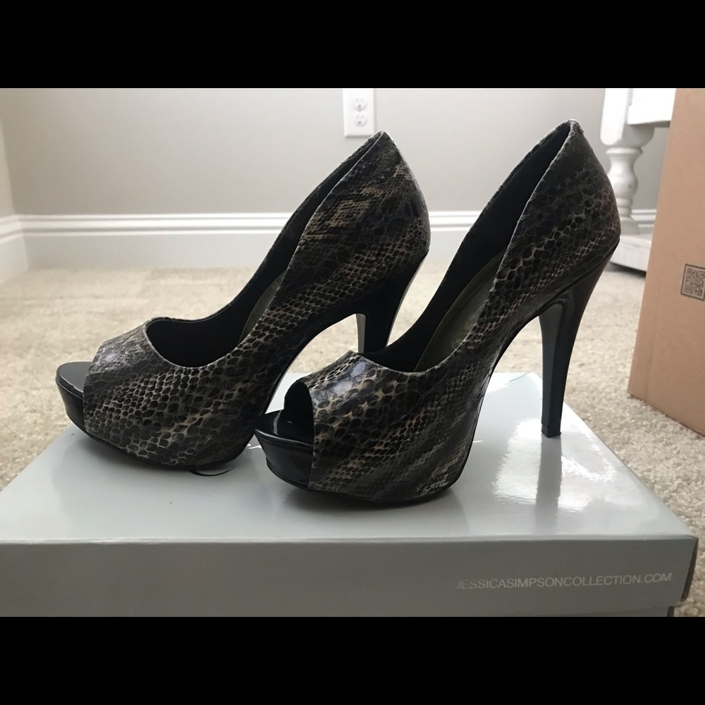 Jessica Simpson heels